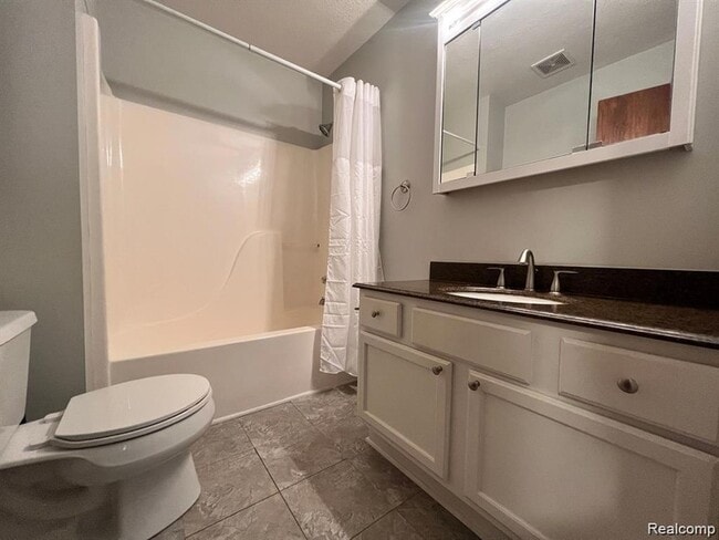 Building Photo - 2224 Touchdown Ct