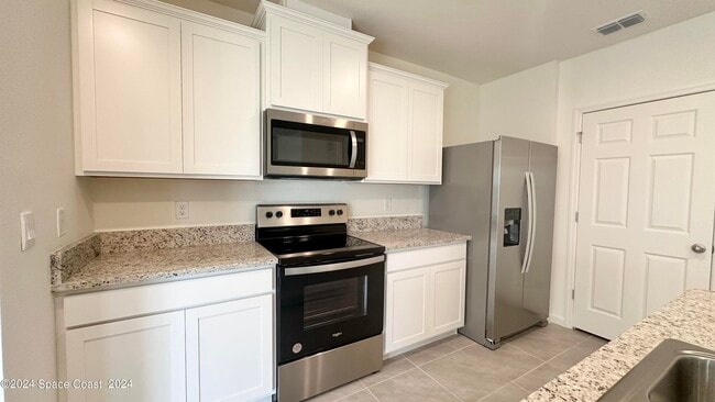 Building Photo - 6495 Topaz Dr