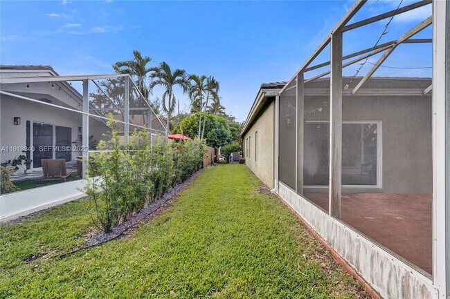 Building Photo - 4118 Sapphire Terrace