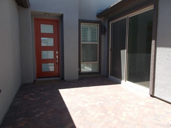 Building Photo - Luxury Brand-New Home with Designer Finishes, Courtyard & Bonus Game Room