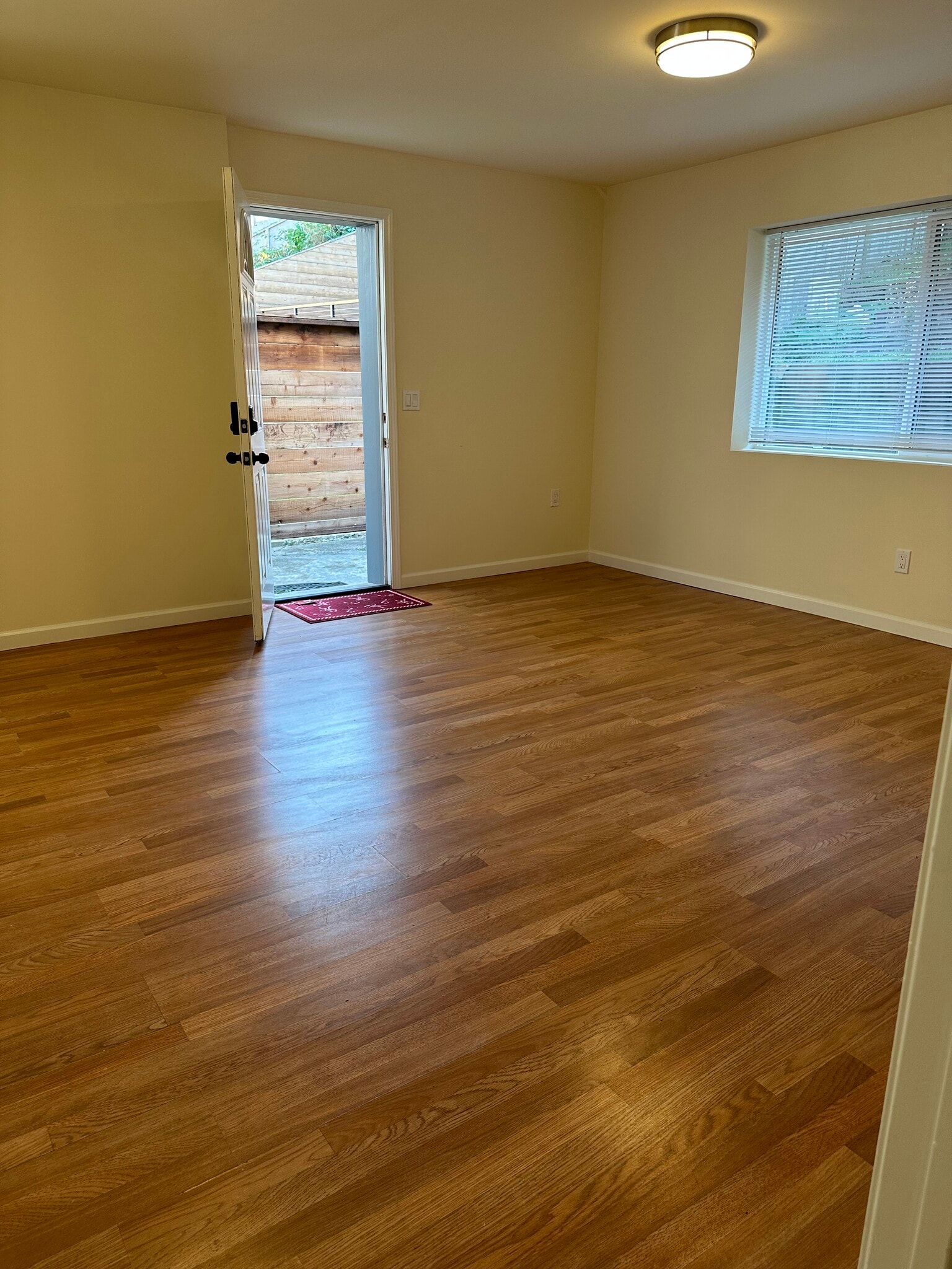 Building Photo - 91 Zita Mnr