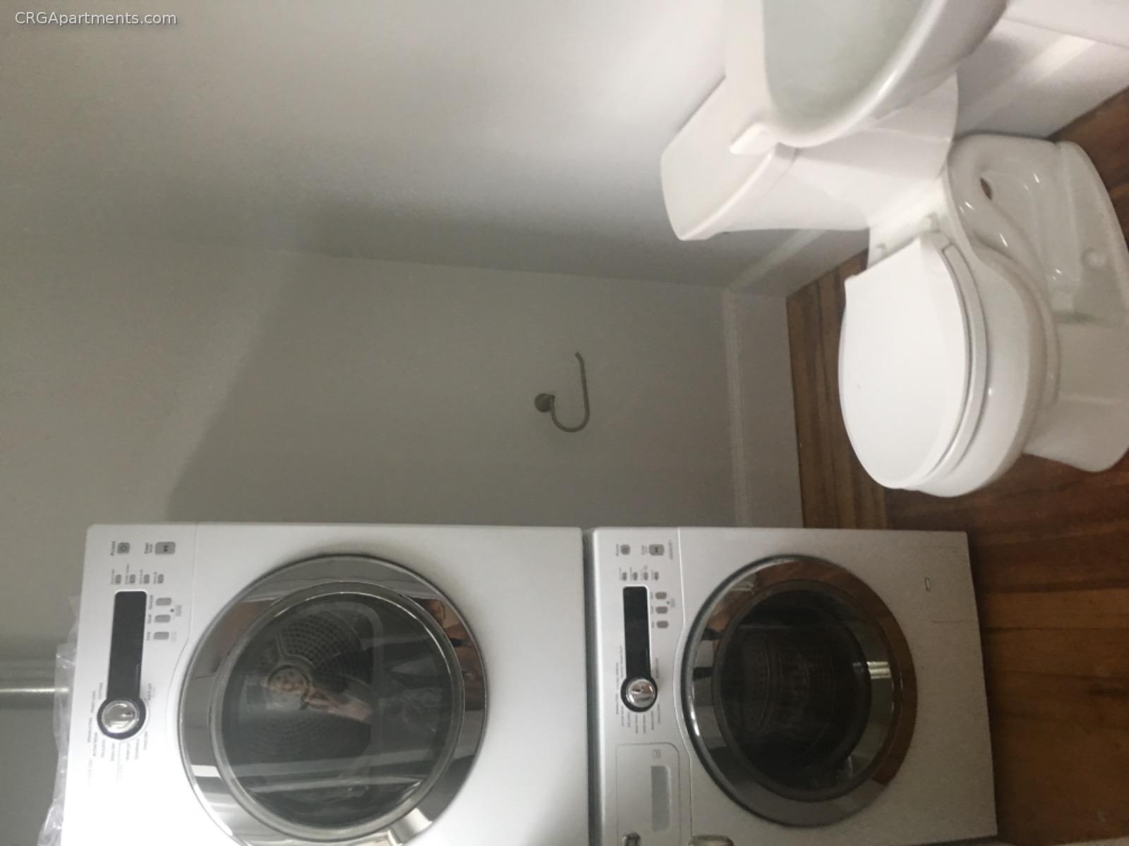 Building Photo - 17 Ashland St