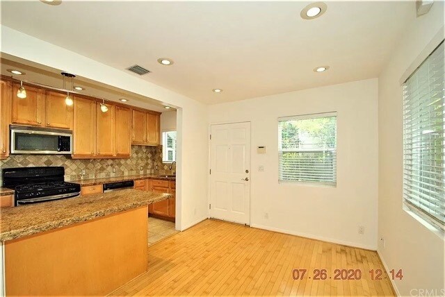 Building Photo - 440 W Elk Ave