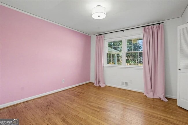 Building Photo - 7330 Hunters Branch Dr NE