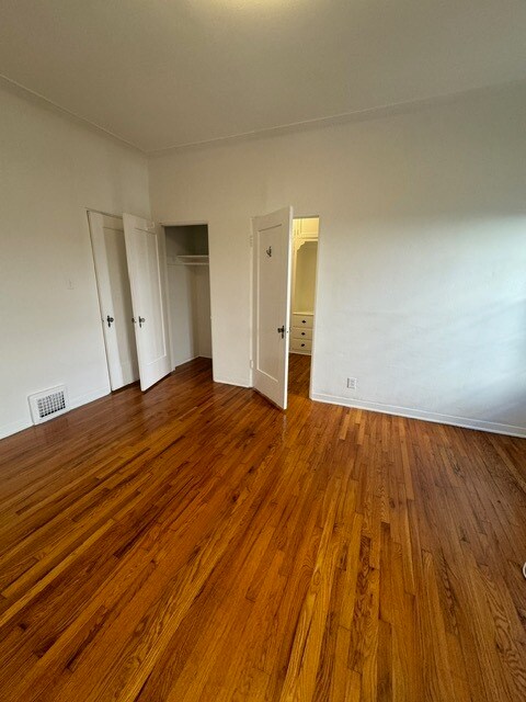 Bedroom 102 - 1482 S Shenandoah St