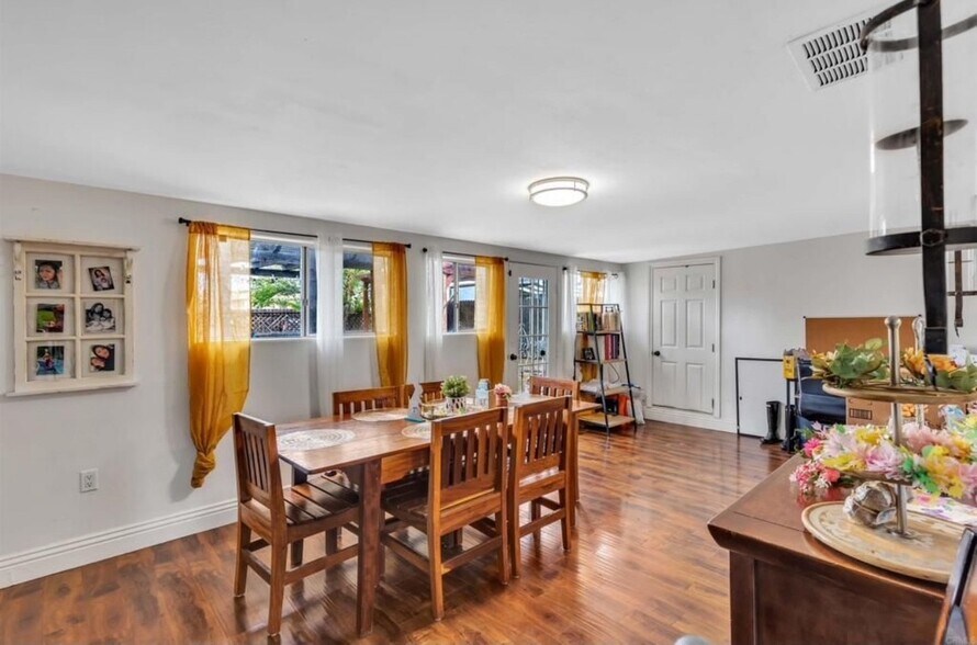 Dining Room - 529 S Sunshine Ave