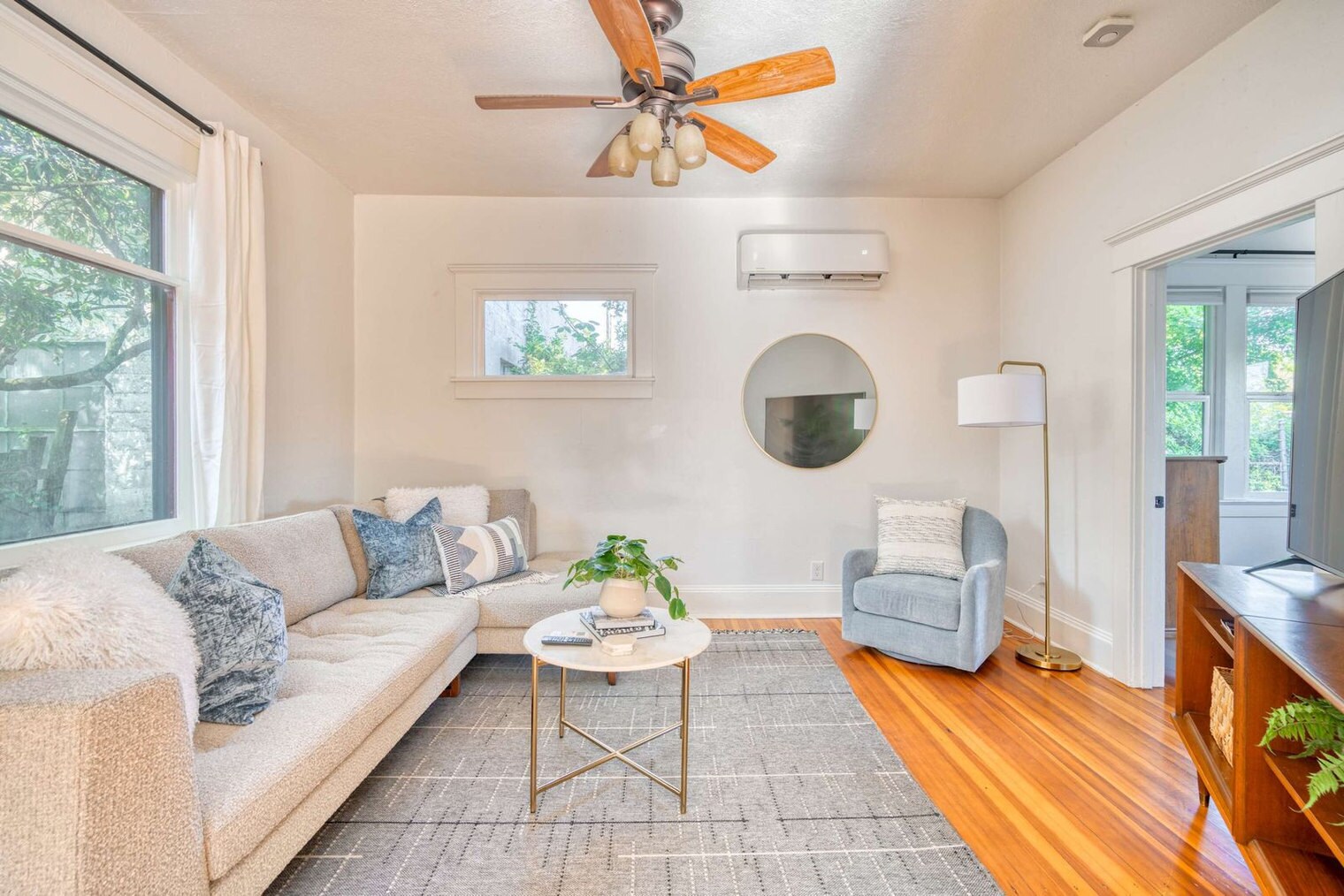 Building Photo - 4500 NE Garfield Ave.