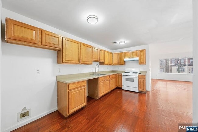 Building Photo - 53 S Second St