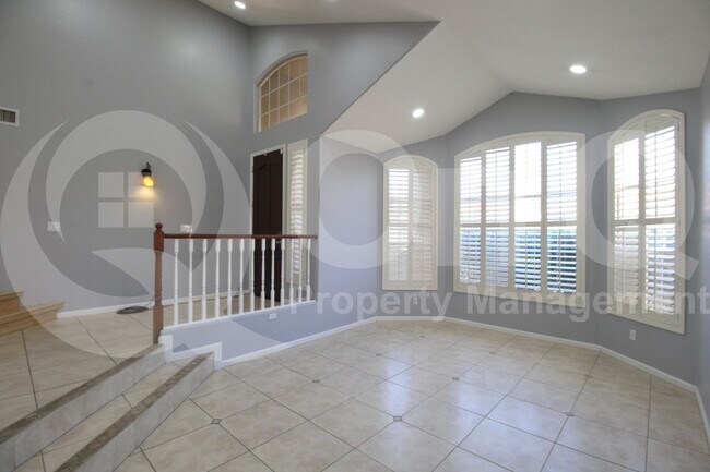 Building Photo - 4623 W Tyson St