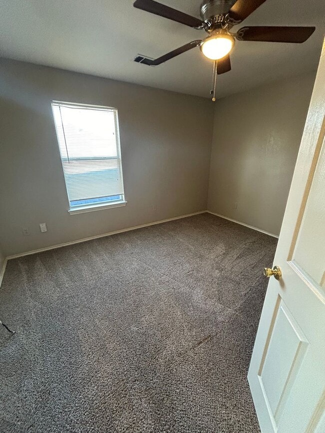 Building Photo - 4420 St Francis Ave