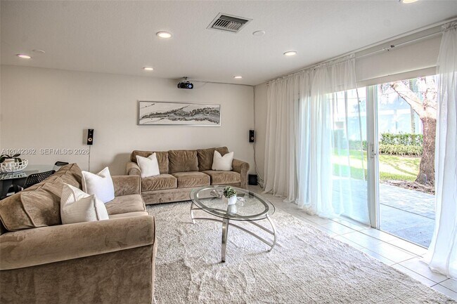 Building Photo - 16171 Sierra Palms Dr