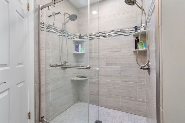 Building Photo - 3 Bd / 2.5 Bth Council Rock Townhome