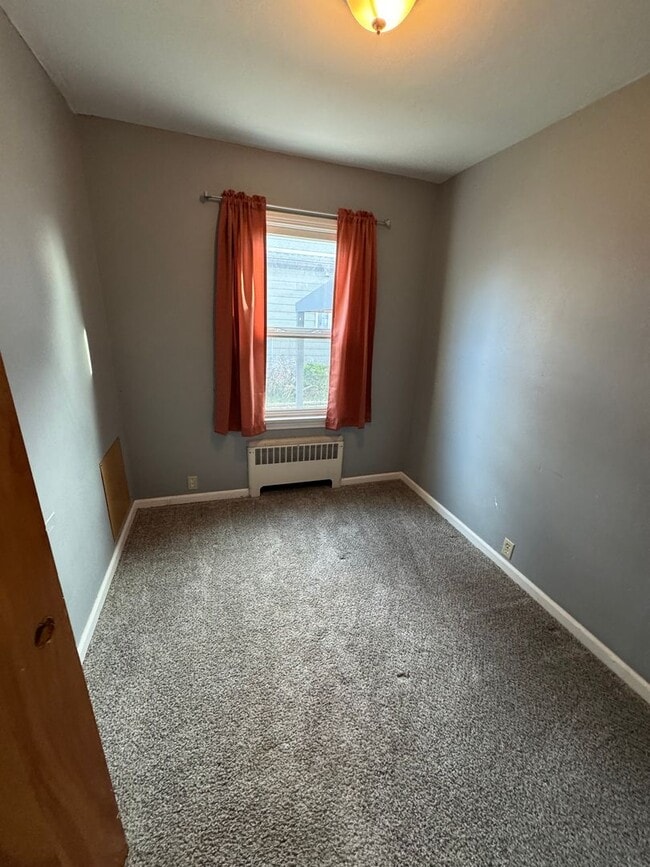 Building Photo - 1620 7th Ave N