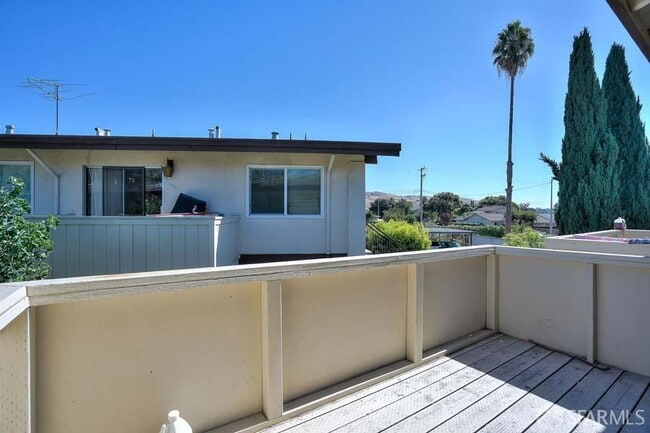 Building Photo - 46728 Crawford St