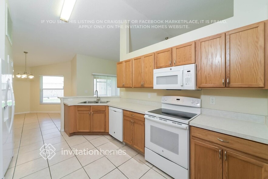 Building Photo - 515 Eagle Ct