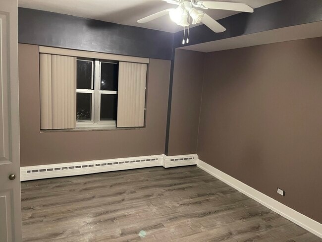 Building Photo - 4980 N Marine Dr
