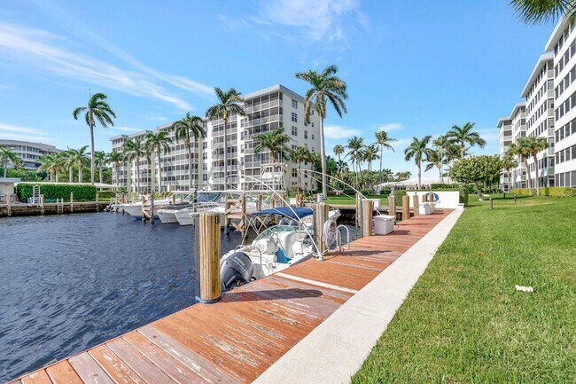 Building Photo - 1 Harbourside Dr