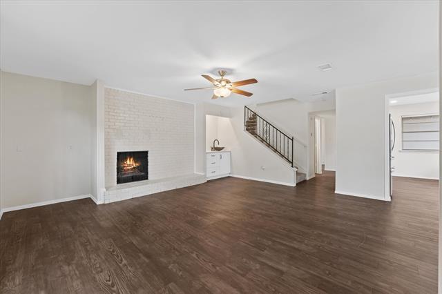 Building Photo - 4007 Ridgebrook Dr
