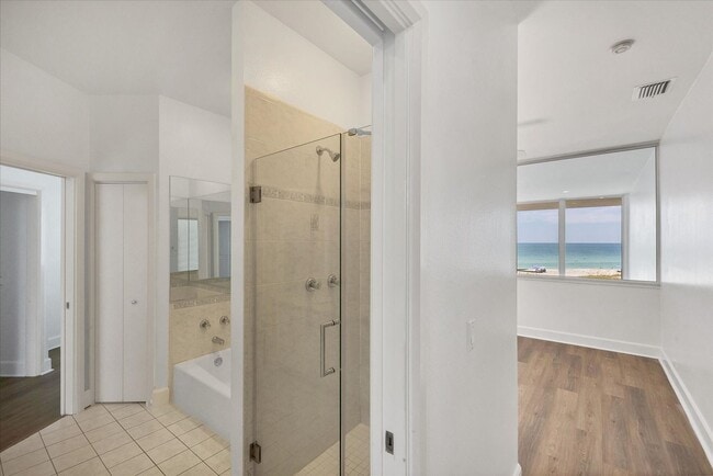Building Photo - Beach Access & Gulf Views From This Incred...