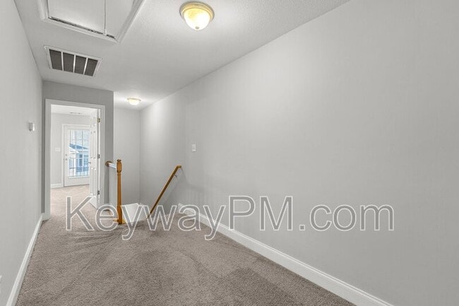 Building Photo - 2054 Reserve Ln