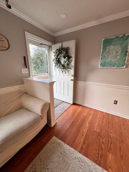 Building Photo - 2305 Moors Landing