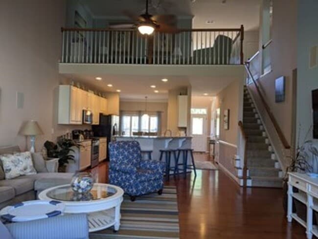 Building Photo - 37024 Fairway Dr