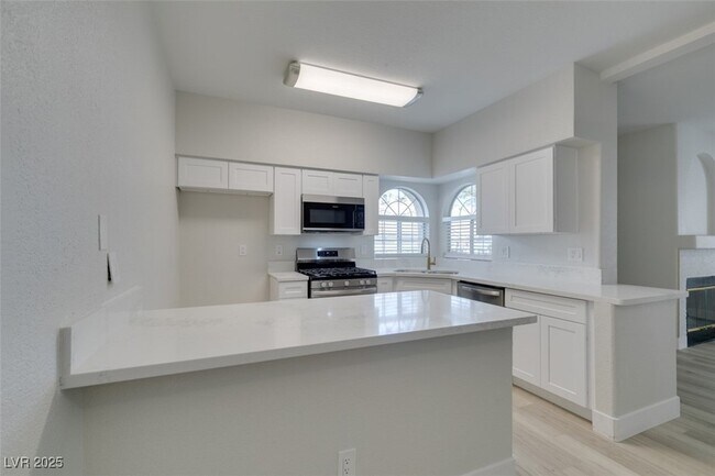 Building Photo - 2251 Wigwam Pkwy