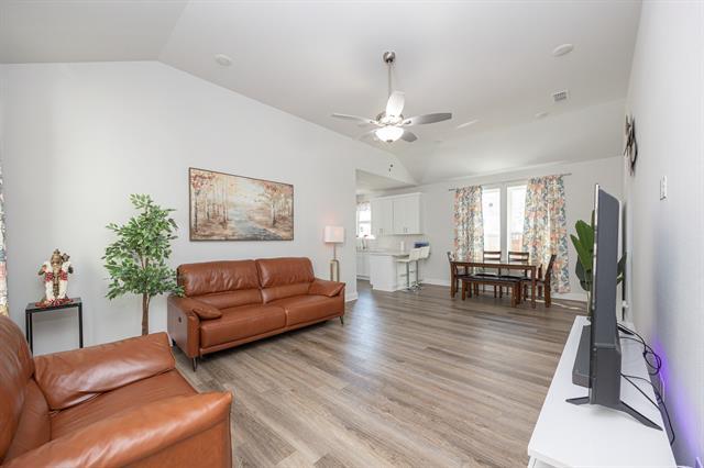 Building Photo - 11619 Chepstow Crescent Ct