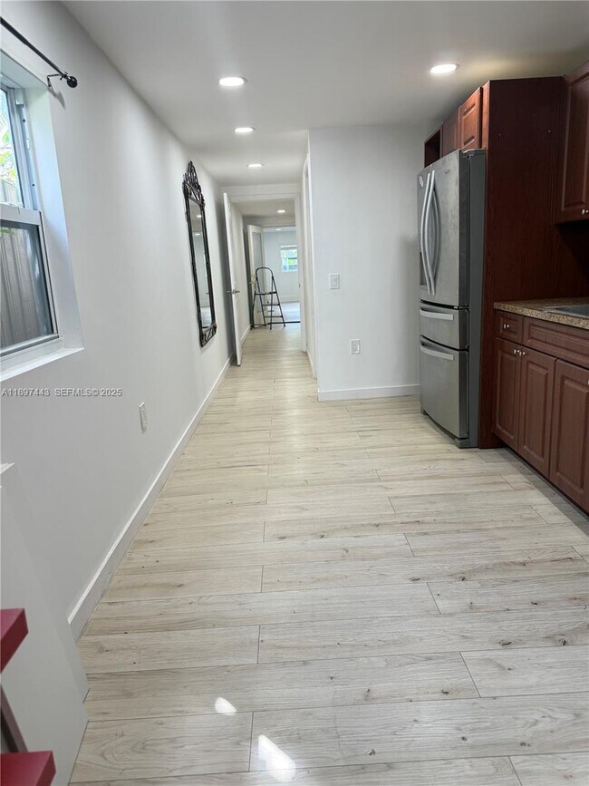 Building Photo - 8101 SW 94th Ct