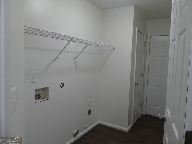 Building Photo - 36 Saratoga Pl