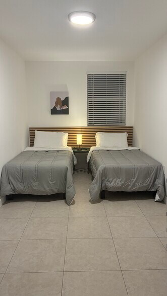 Building Photo - 239 NW 32nd St