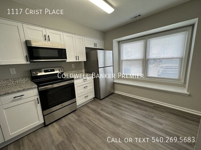 Building Photo - 1117 Crist Pl
