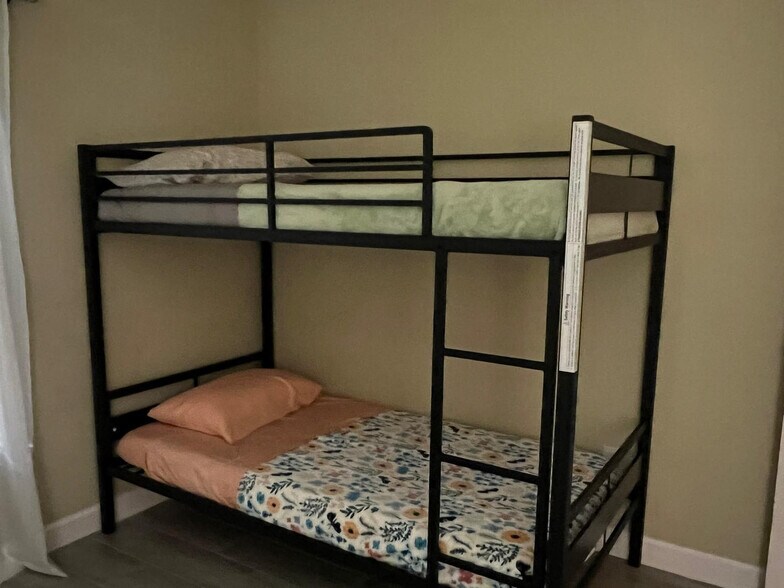 Building Photo - 13775 SW 115 Pl