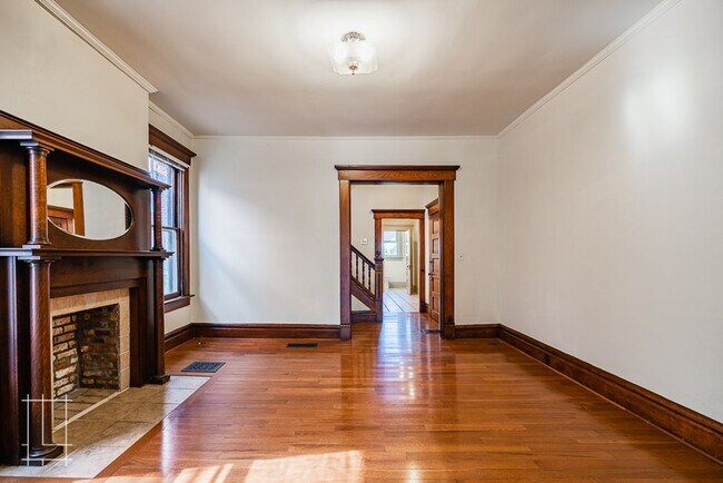 Building Photo - 350 Wilber Ave
