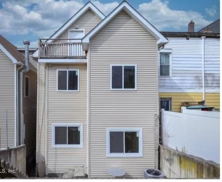 Building Photo - 226 Benziger Ave
