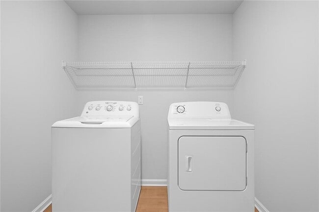 Building Photo - 2106 Cadenza Cir