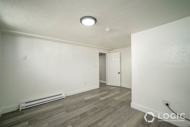 Building Photo - 2743 Liberty Ave