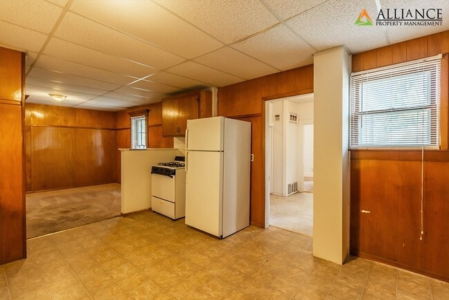 Building Photo - 711 Fremont St