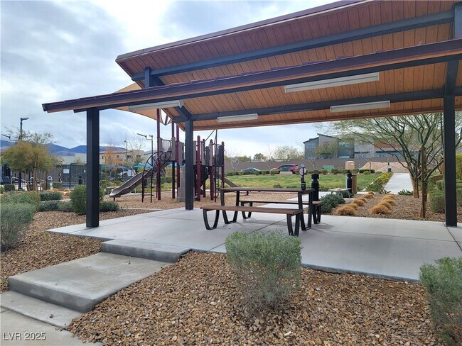 Building Photo - 3210 Centano Ave