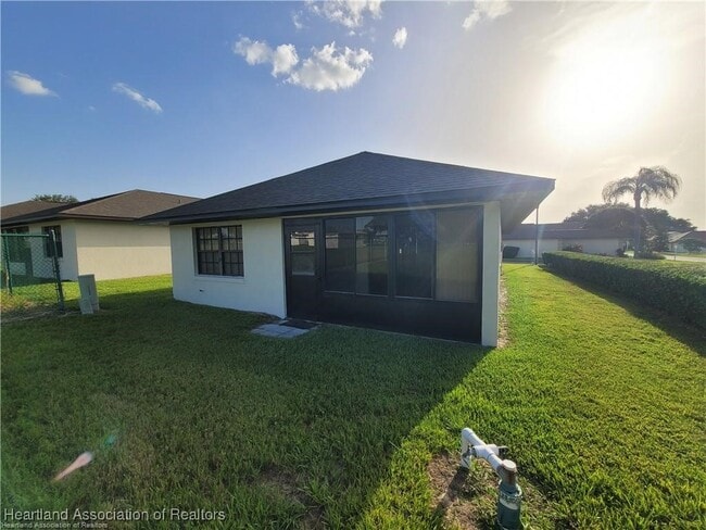 Building Photo - 675 W Wesley Cir