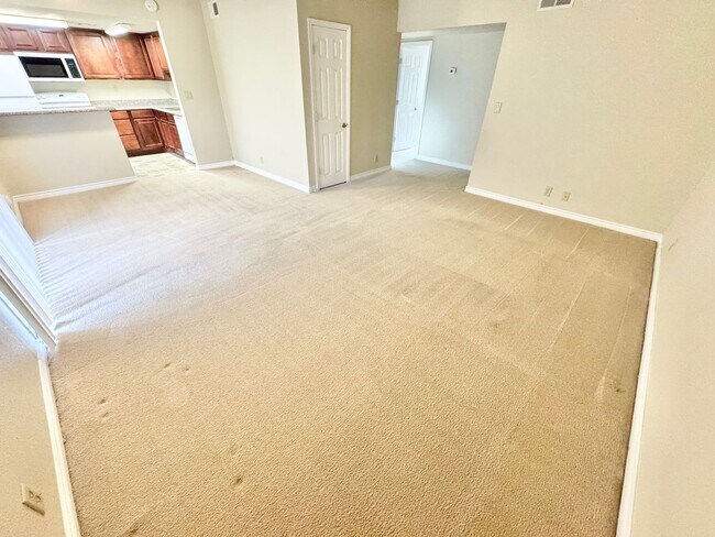 Building Photo - 4361 Alexis Dr