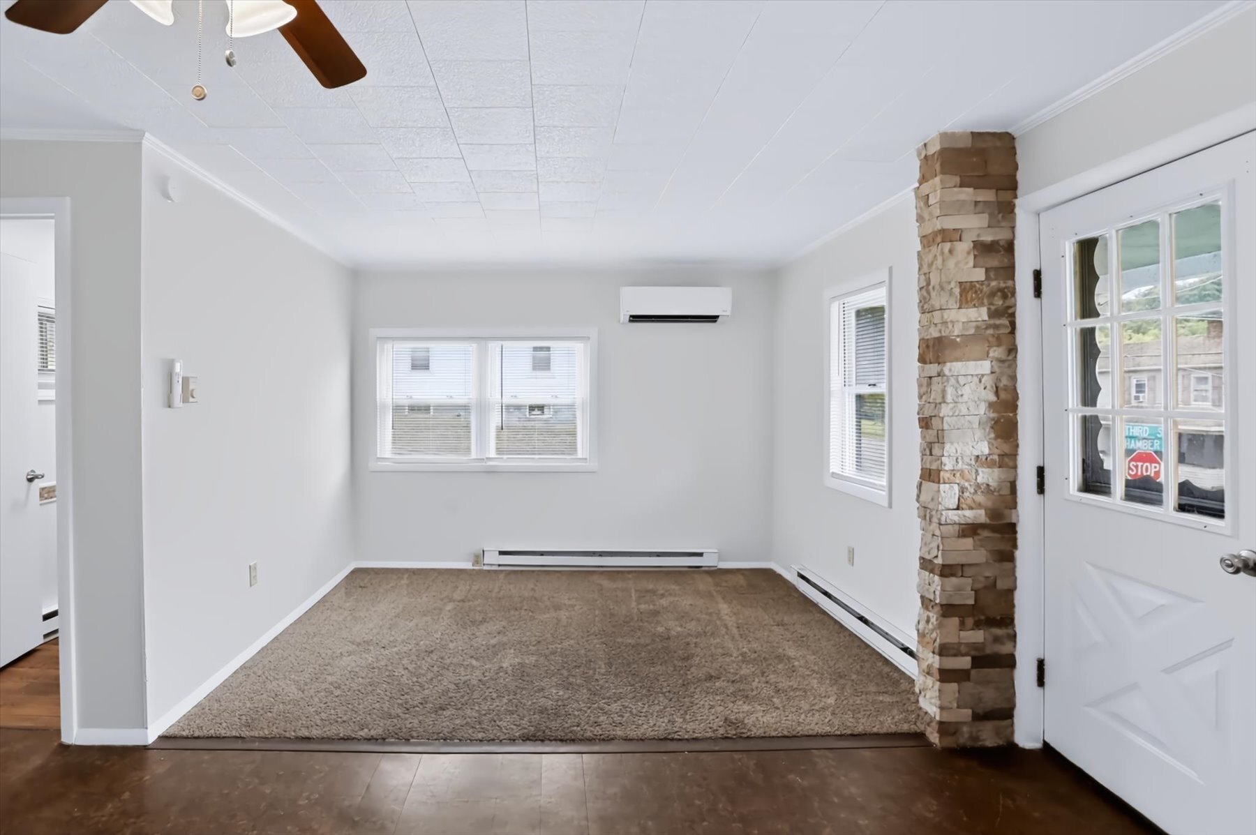 Building Photo - 459 Chamber St