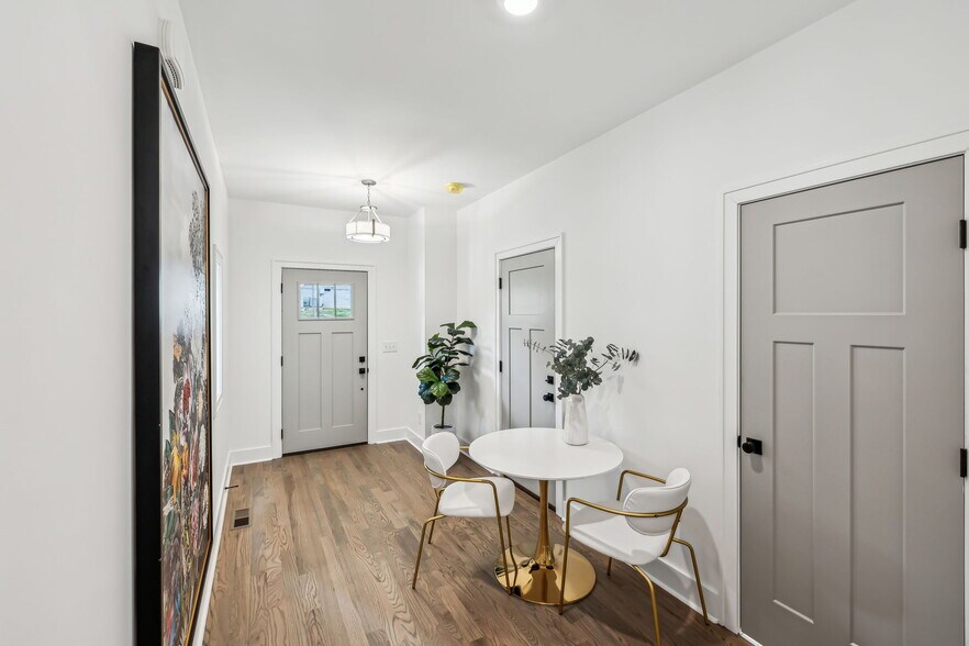 Building Photo - 2109 Chadwell Retreat Dr