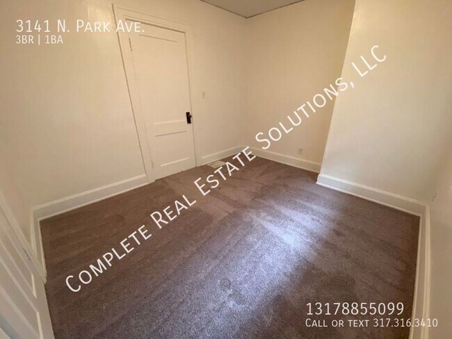 Building Photo - 3141 N Park Ave