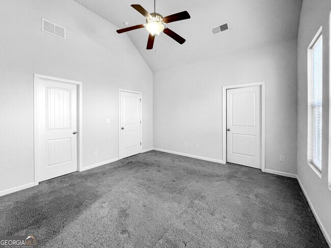 Building Photo - 172 Daisy Cir