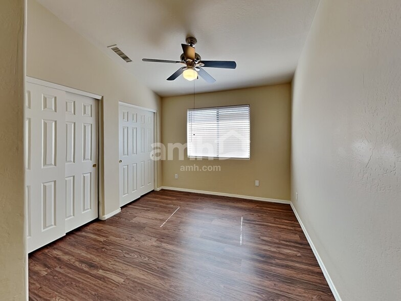 Building Photo - 8514 W Mohave St