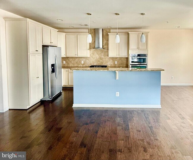 Building Photo - 23479 Buckland Farm Terrace