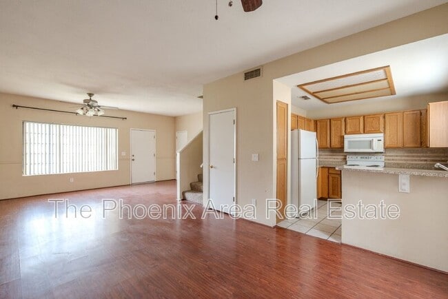 Building Photo - 2985 N Oregon St