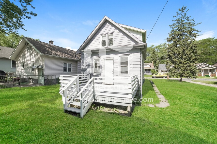 Building Photo - 2716 N Peoria Ave