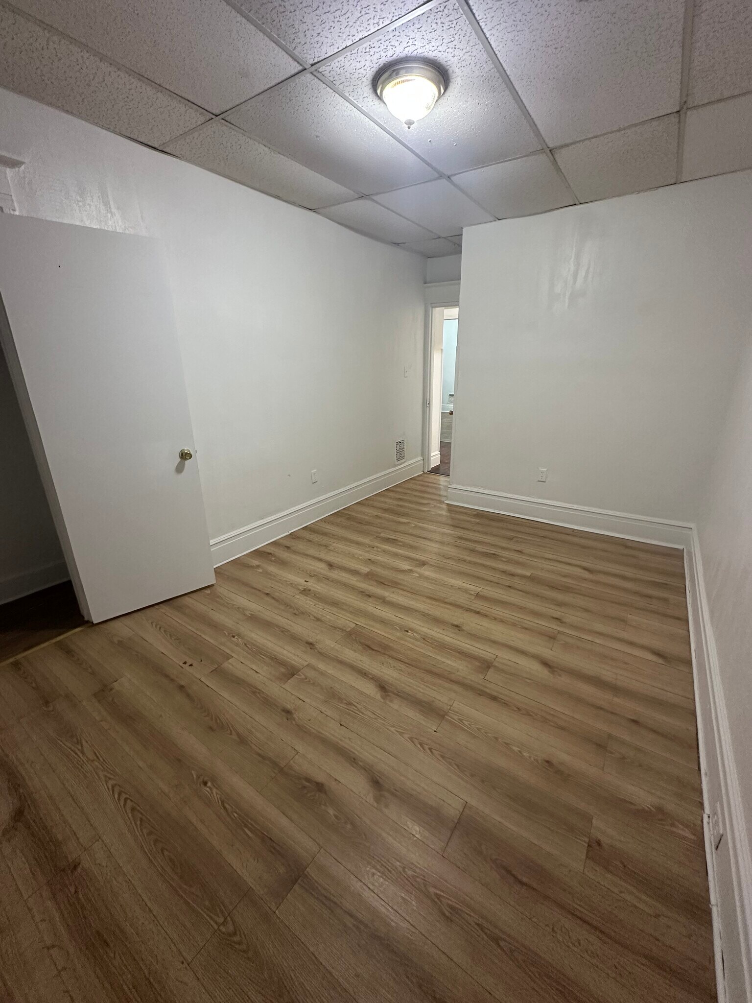 Building Photo - 96 N Essex Ave